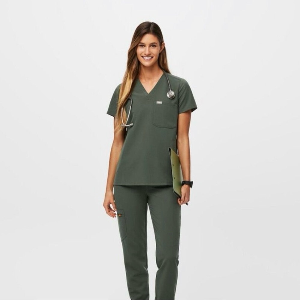 Caterina One Pocket Scrub Top
